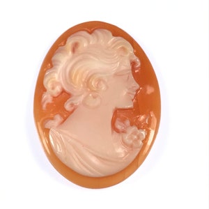 Vintage hand-carved shell Cameo / CA3259