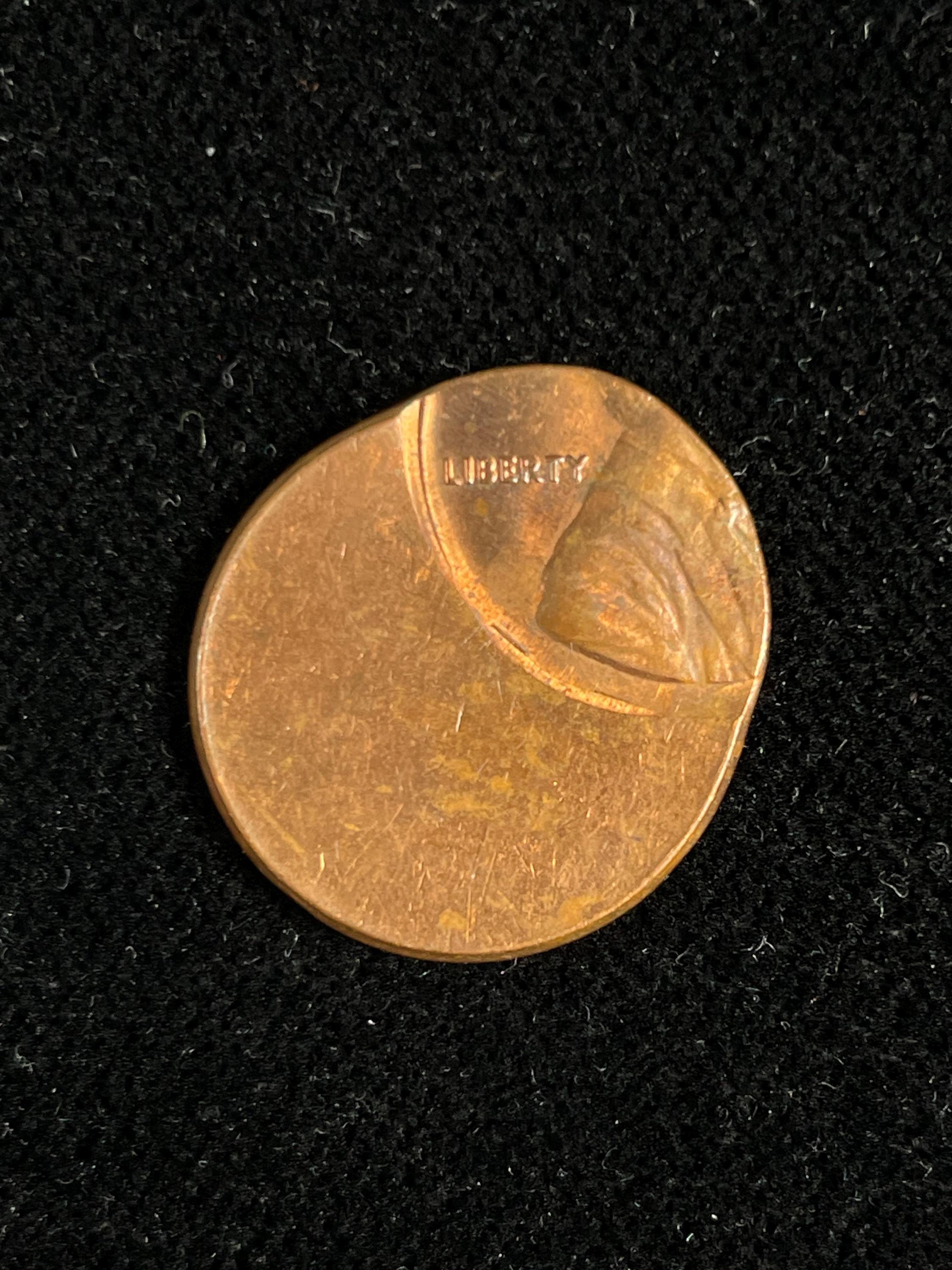 1714.　エラー　オフセンター　1982年　リンカーン　1セント硬貨 1714. エラー オフセンター 1982年 リンカーン 1セント硬貨 1982 年