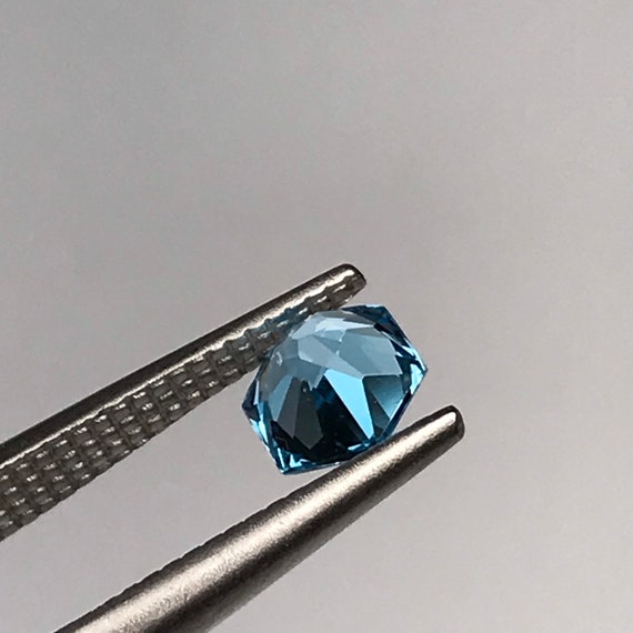 Swiss Blue Topaz Gem: 5mm Faceted Hexagon, Brazil CG2474 - Etsy