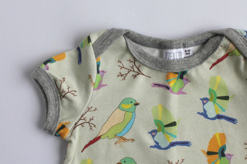 Birds baby clothes. Newborn tshirt with sparrow. Bird shirt Etsy