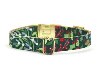 Winter Holly Dog Collar - Christmas Holiday - Green and Gold