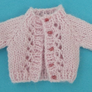 Easy to Knit Miniature Knitting Patterns for the Dolls House by Helen ...