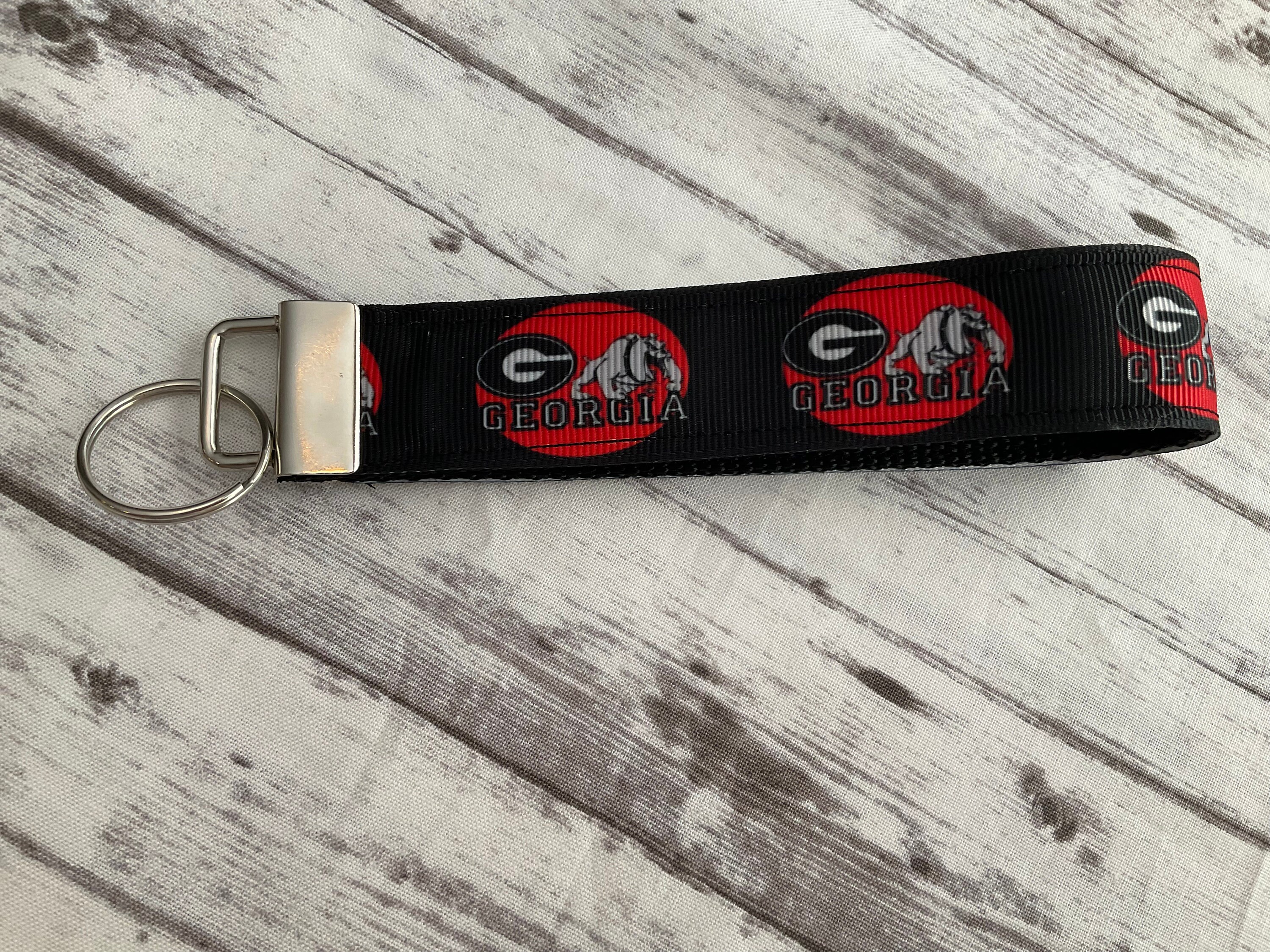 5-string Red & Black Zigzag Paracord Keychain Georgia UGA 