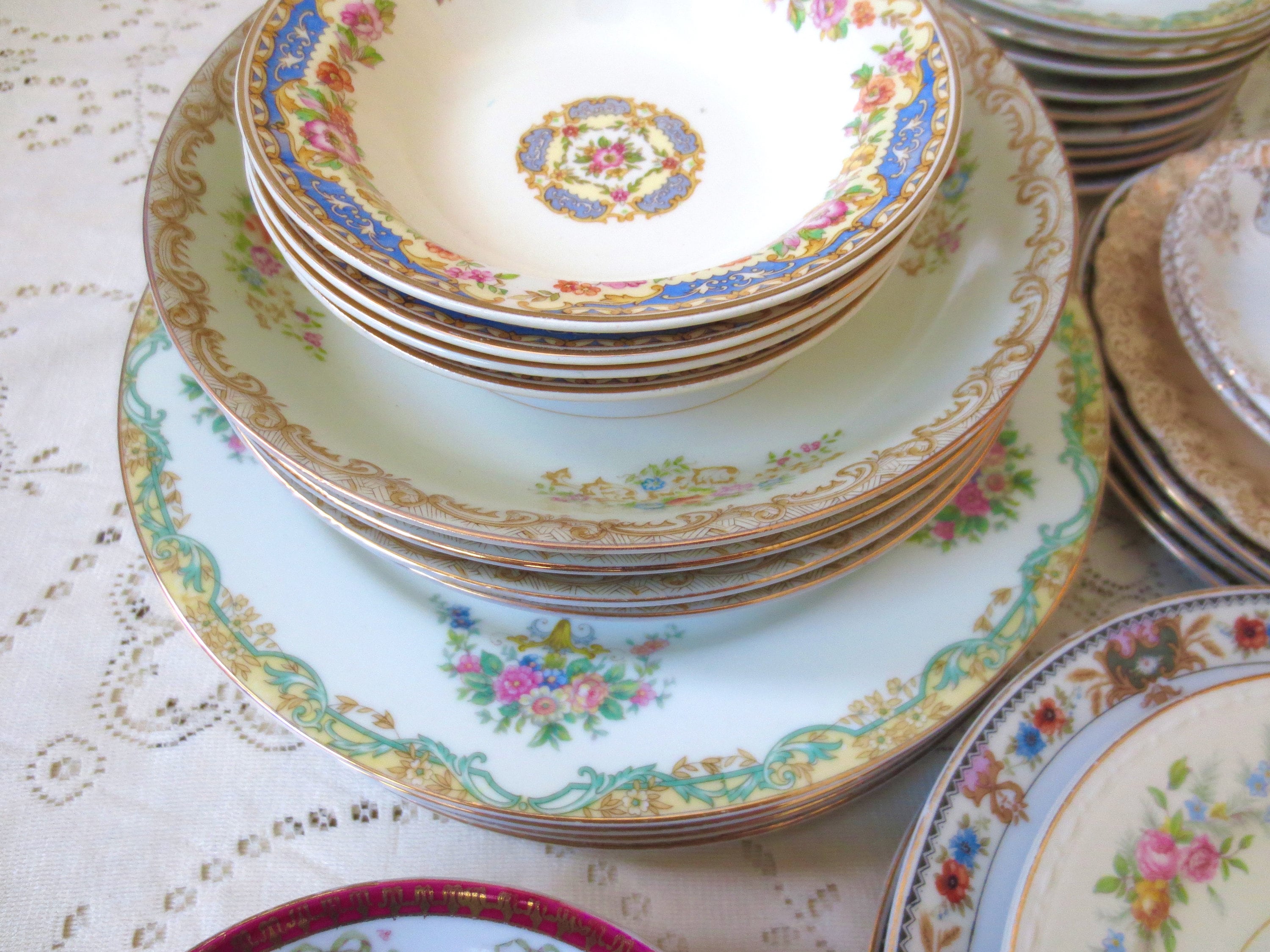 Vintage Plates Mismatched China Dishes Set. Floral Dinner | Etsy