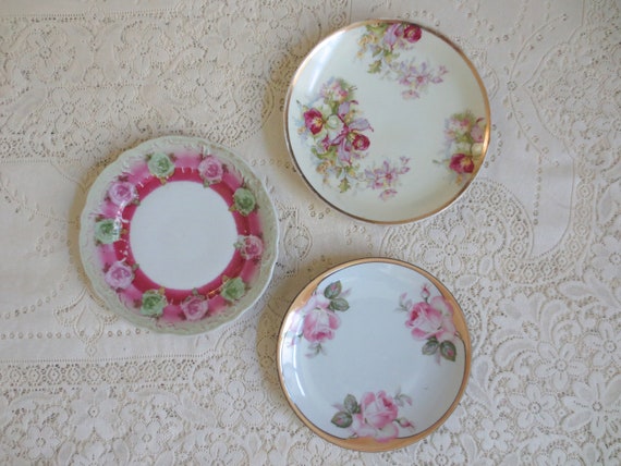 Set of 3 Vintage Decorative Wall Plates. Hand Painted Plates. Antique Floral Dishes. Germany, Austria. Pink Cottage Shabby Chic Home Decor