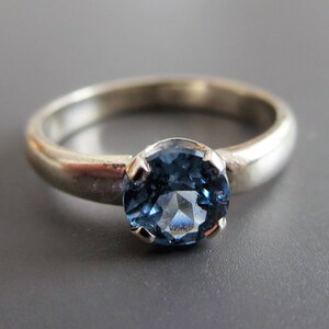 Aquamarine Fine Silver Ring. Faceted Aquamarine Silver Ring. 925 Fine Silver Solitaire Bridal Engagement Ring. March Birthstone