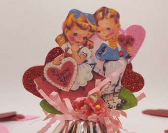 Vintage Style Valentine Decoration - Retro Kitschy Decor Boy and Girl Cake Topper - Tart Tin Table Decor -Kitsch Decorations Gift Idea