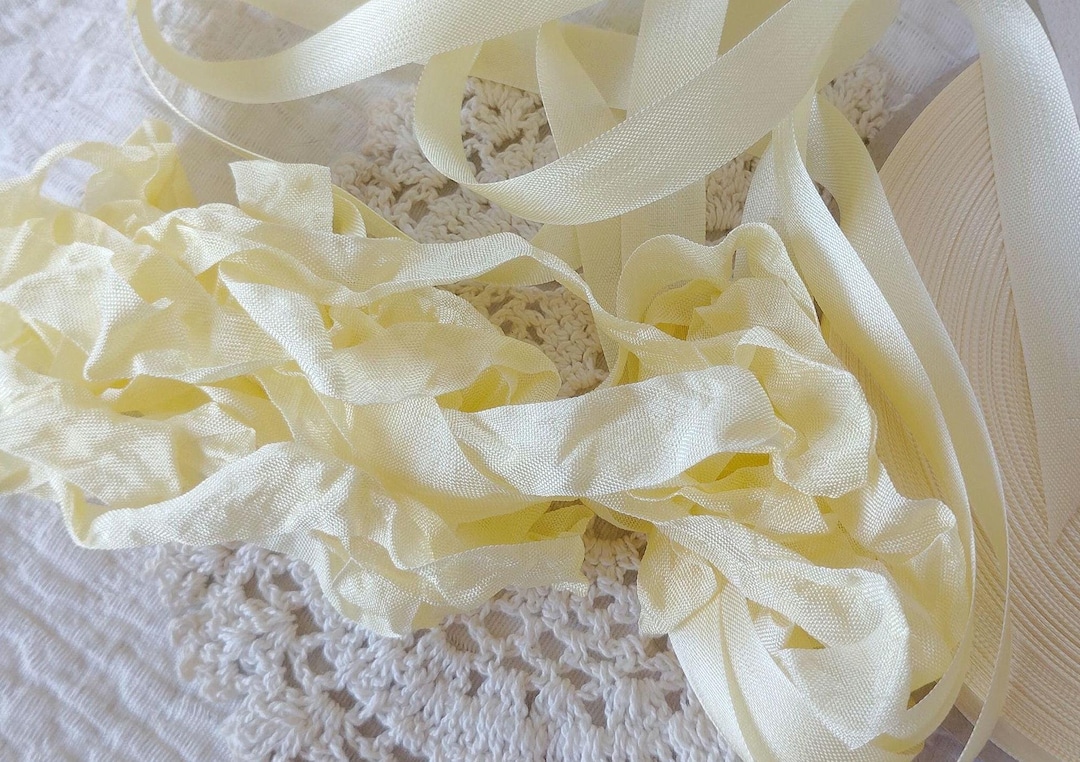 Pastel Yellow Seam Binding Ribbon 6+ Yds /scrunchy Crinkle Wrinkle ...