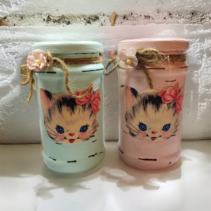 Vintage Kitty Glass Jar - Whimsical Kitschy Kitsch Decor - Vintage Style Retro Decor Shabby Chic - Vanity Desk Bathroom Storage - Gift Idea