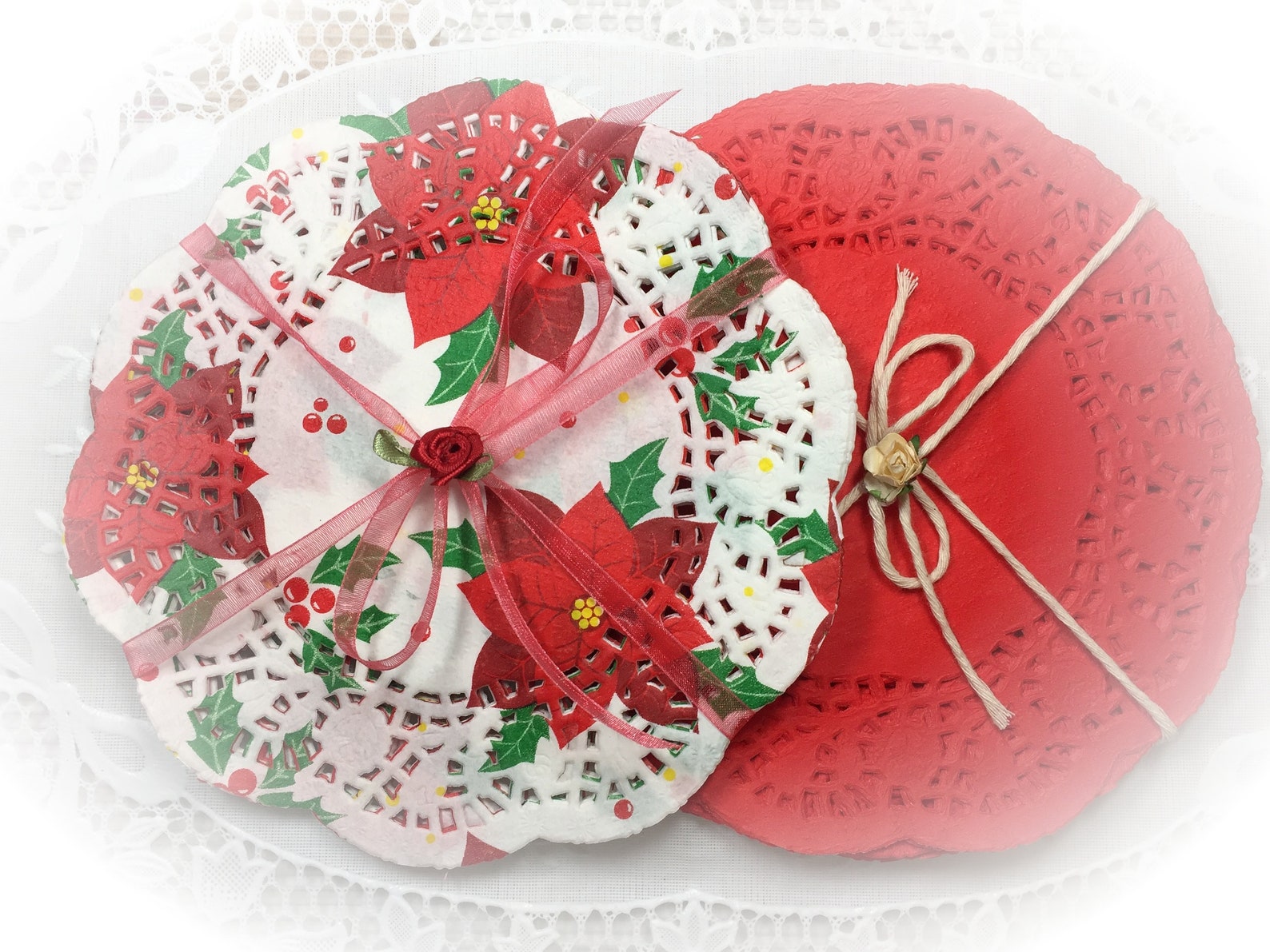 12 Christmas Paper Doilies Round Lace Paper Doily Journaling Etsy