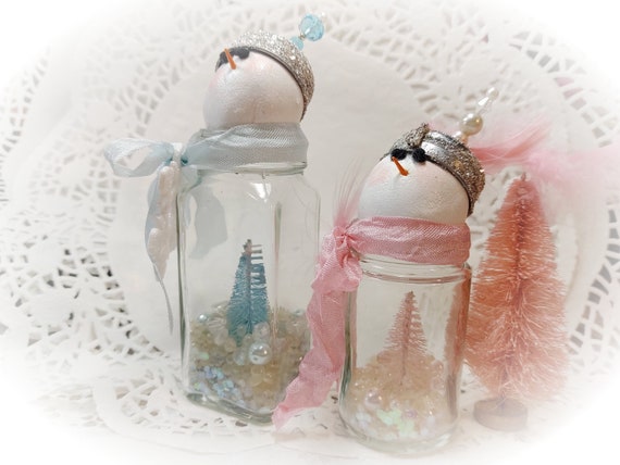 Salt Pepper Shaker Snow People .. Snowmen .. Shabby Chic Christmas Decor .. Pink Christmas Decor .. Snowmen Decorations .. Christmas Gifts Il_570xn