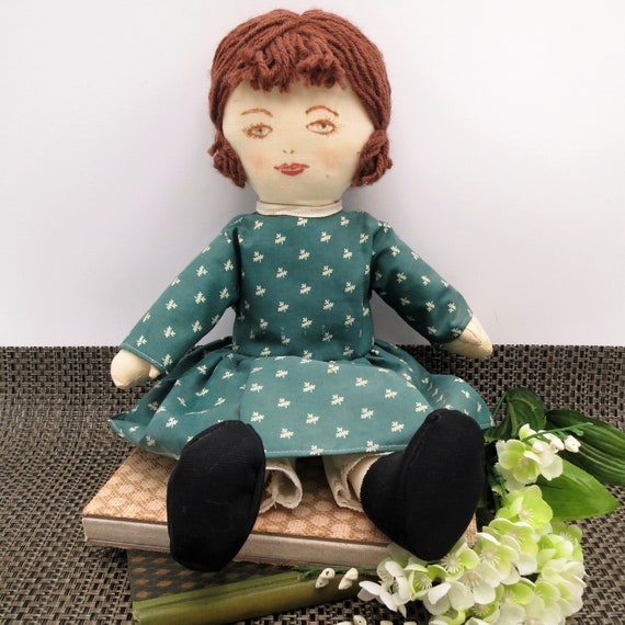 Raggedy Ann Doll Handmade Primitive Style Girl Doll Hand Painted Face Green  Dress Petticoat - Etsy