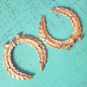 Brass Furniture Applique Vintage Gold Leaf Hardware Wreath Embellishment Antique Restoration Supply Decoration Mount ONE PIECE