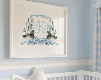 Arte com monograma azul, decoração de parede personalizada para quarto de menino, decoração para berçário de bebê, arte acima do berço, brasão de pato-real em aquarela, monograma com brasão azul.