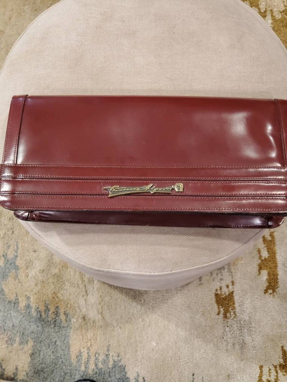 Vintage Etienne Aigner leather clutch
