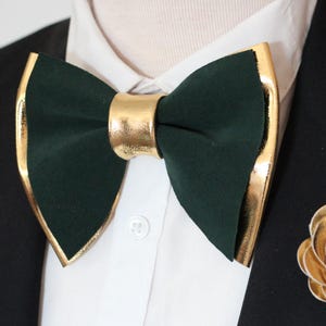Elegant Hunters green Gold bow ties for men, groomsmen gift set, wedding bow ties, boutonniere, forest green lapel flower pin formal suit