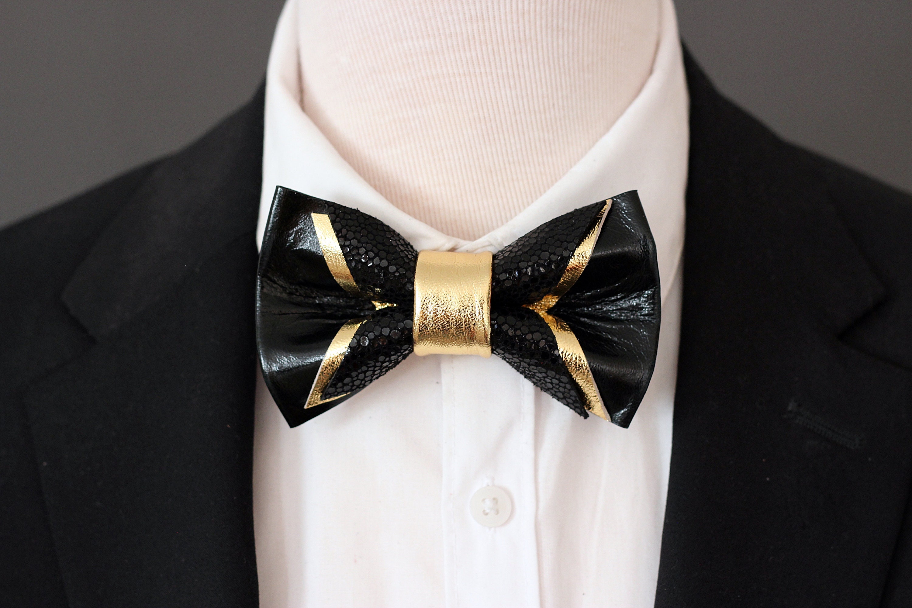 Elegant Formal Black Gold Mens Bow Tie for Men Wedding Bowtie 