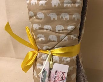 Reusable Eco Kitchen Roll - Elephants on biscuit beige set x 5 cotton toweling sheets