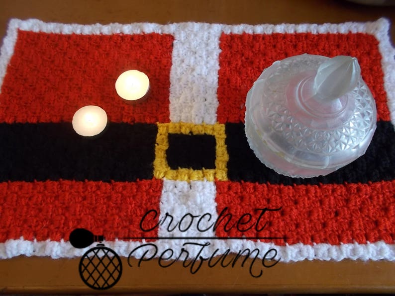 Santa placemat crochet graph pattern with c2c written Etsy