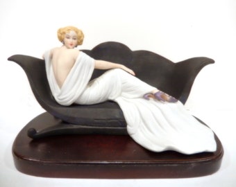 Louis Icart Figurine "Le Sofa" Art Deco Limited Edition