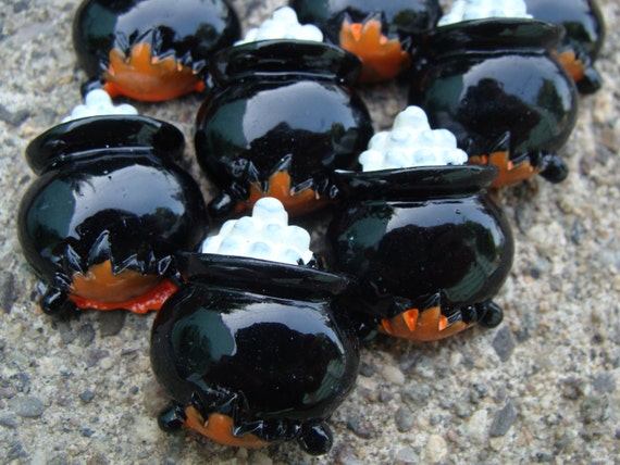 2 Halloween Pot Resins Hair Bow Resins