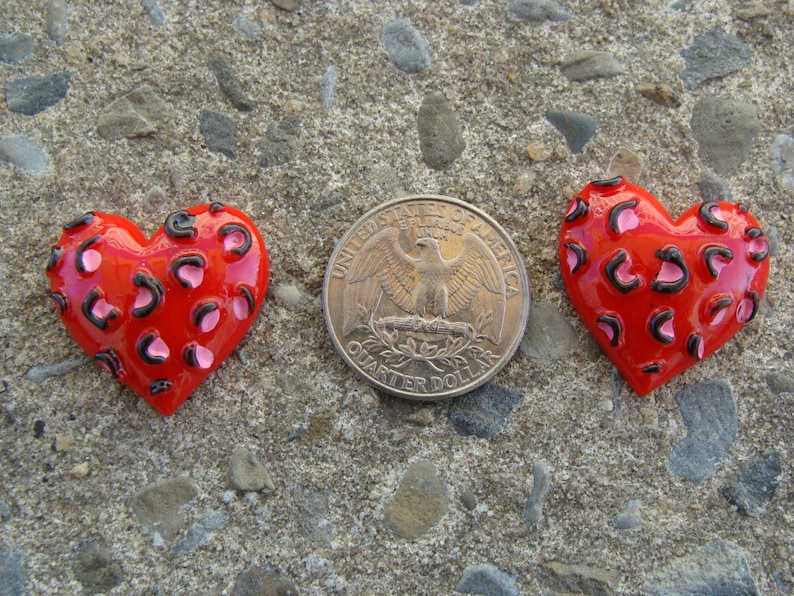 2 Valentine Pink Heart Resin Hair Bow Resins pink and red heart cabochon