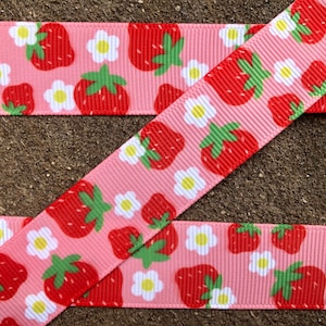 3 yards 7/8" Pink ribbon with red Strawberries pink and red berry ribbon Summer fruit grosgrain ribbon Hair Bow Ribbon Supply Printed Ribbon