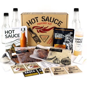 Deluxe Hot Sauce Making Kit | 4 Varieties of Chili Peppers, Gourmet Spice Blend, Fathers Day | Unique Gift For Dad, Mom, Guys, Brother