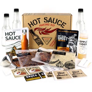 Deluxe Hot Sauce Making Kit | 4 Varieties of Chili Peppers, Gourmet Spice Blend, | Unique Gift for Guys,  Gift for Men, Dad, Uncle