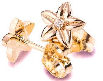 Flower Earrings, 18K Gold Diamond Earrings, Gold Diamond Earrings, Diamond Earrings, Post Earrings, Solid Gold Earrings
