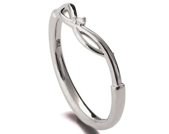 Celtic Wedding Band, 18K White Gold Stackable Ring, Unique Wedding Band, Knot Wedding Ring, Knot Wedding Band, celtic ring