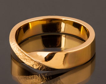 Mobius Ring, 18k Gold Ring, Wedding Ring, Gold Wedding Ring, Wedding Band, Twisted wedding band