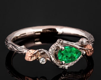 Twig and Leaves Black Engagement Ring Set with Pear-Shaped Vivid Greed Emerald