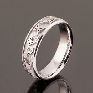 18K White Gold Black Butteflies Wedding Band