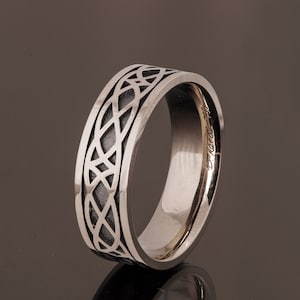 Celtic Wedding Band , Wedding Band, Two Tone wedding Ring, two tone Celtic ring, Black wedding band, Men&#39;s wedding band, knot ring