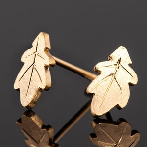 18k Gold Oak Leaf Small Stud Earrings