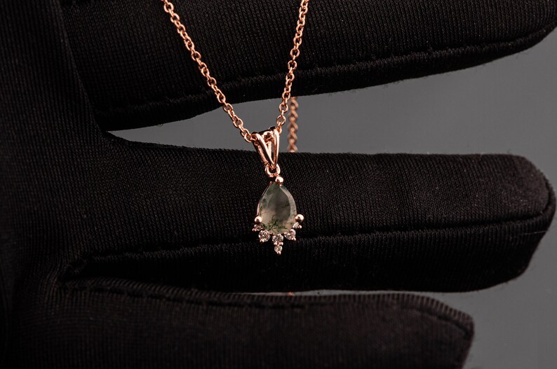 Green Moss Agate and Diamonds Minimalistic Tear Drop Pendant in Solid 18k Gold image 5