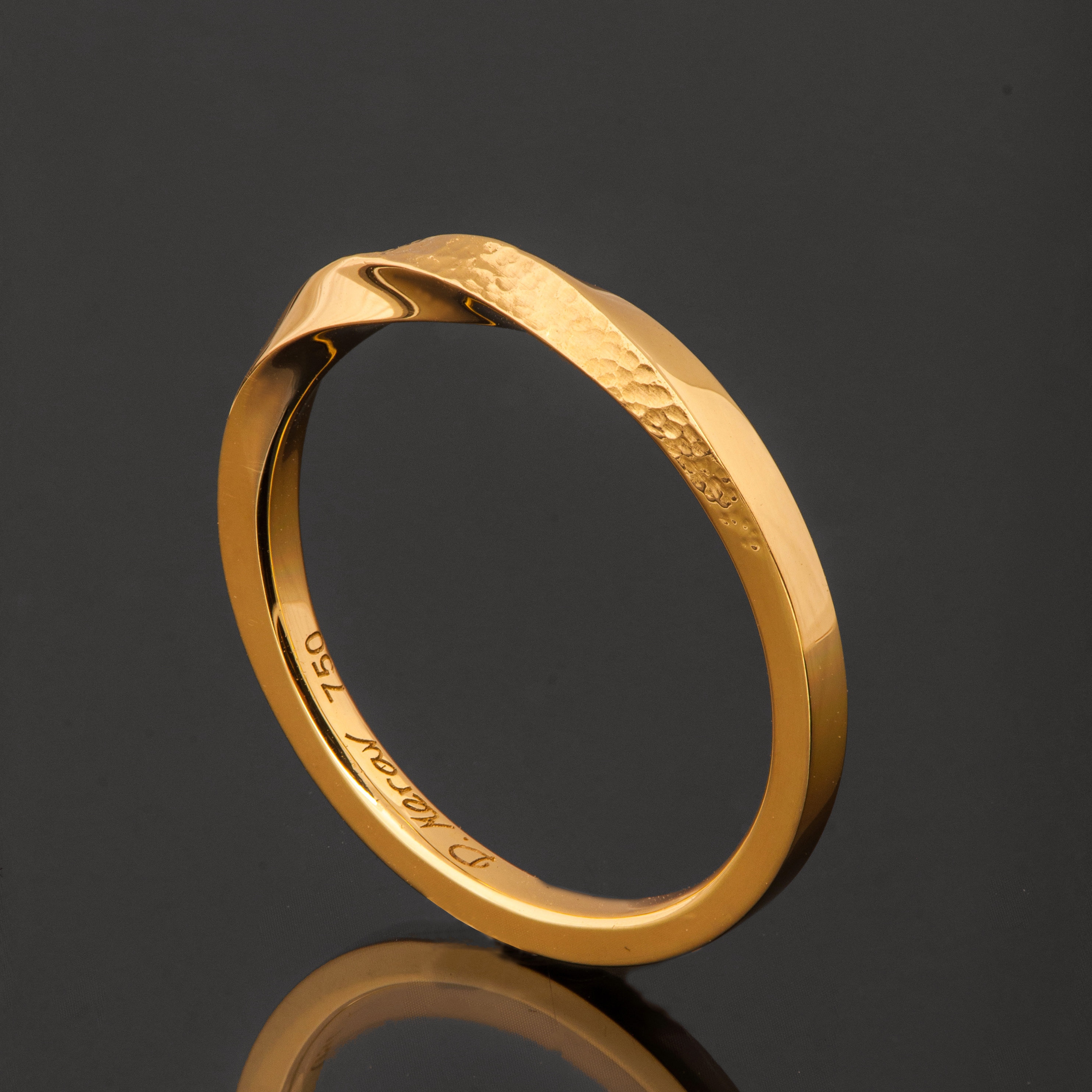 Mobius Ring, 18k Gold Ring, Hammered Mobius Ring, Wedding Ring , Gold Wedding Ring , Wedding Band, Twisted wedding band