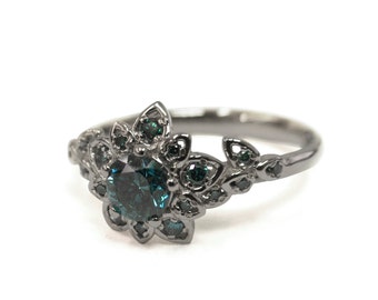 Vintage 18k White Gold Ring set with Blue Diamonds