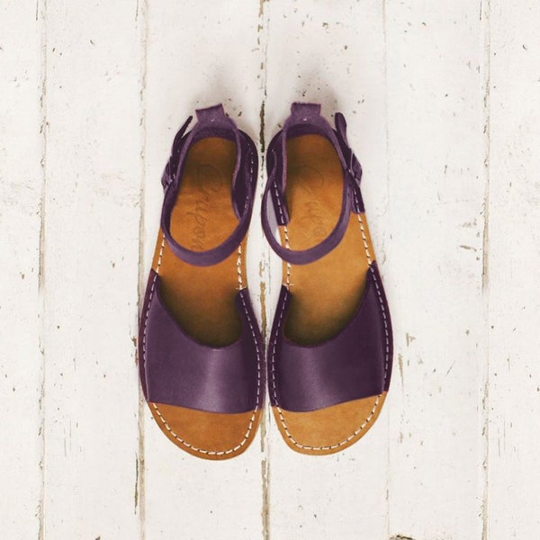 Sandali donna, scarpe da donna, sandali punta peep, sandali in pelle, sandali strappy, sandali in pelle femminile, appartamenti estivi, sandali di melanzane