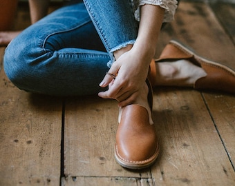 Light Brown Sandals, Sustainable Loafers, Sustainable Sandals, Flat Women Sandals, Loafers, Women Flat Shoes, Summer Shoes, Sustainable