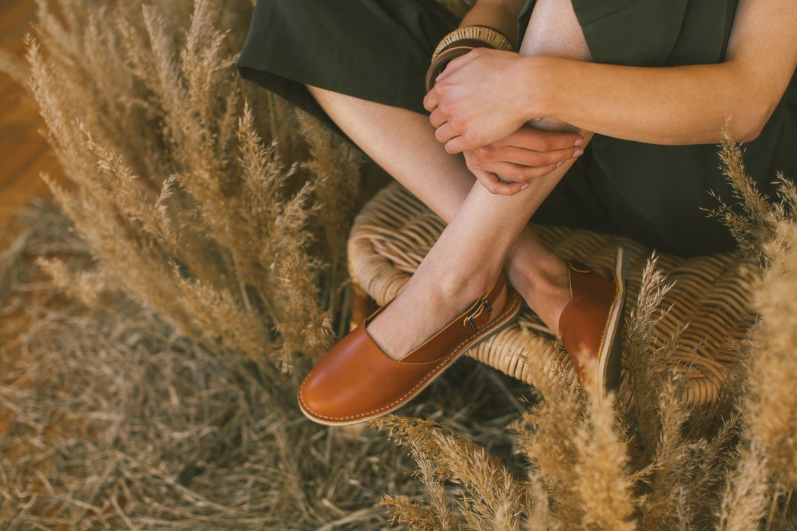 womens brown sandals