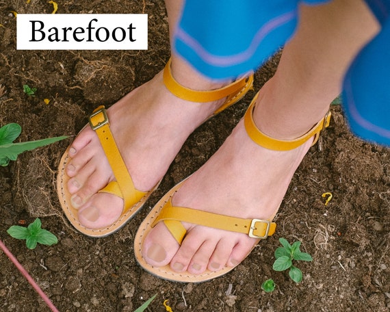 wide toe box sandals