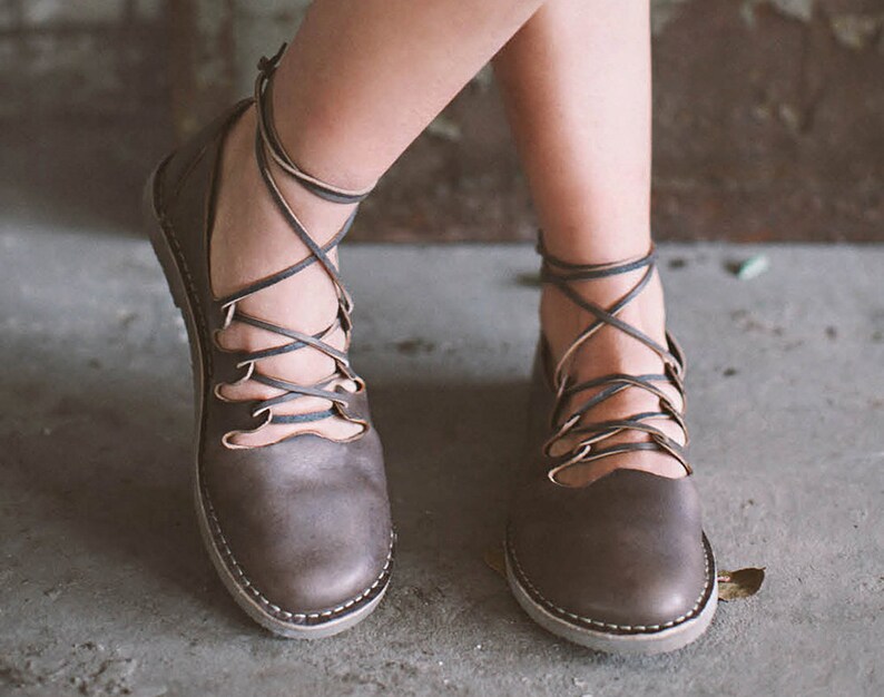 Leather Flats Vintage Shoes Vintage Brown Shoes Lace Up Shoes Brown Gladiator Shoes Lace-Up Shoes Casual Shoes Gladiator Shoes