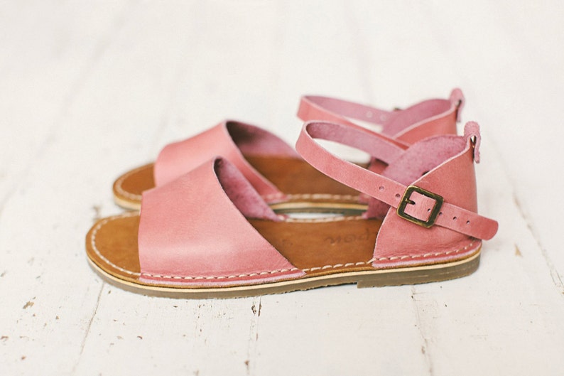 flat blush pink sandals