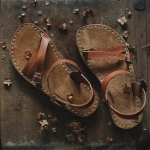 Sandales en cuir pieds nus, Chaussures minimalistes faites main, Forme de pied naturelle, Bout large, Sandales Zero Drop, Femme image 2