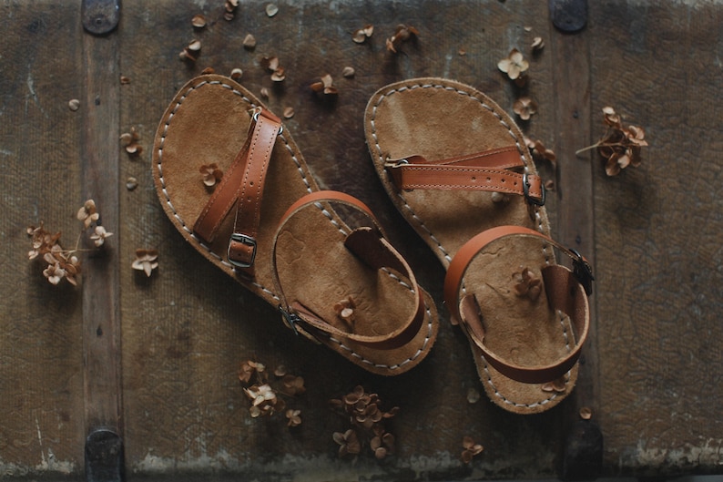 Sandales en cuir pieds nus, Chaussures minimalistes faites main, Forme de pied naturelle, Bout large, Sandales Zero Drop, Femme image 2