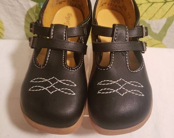 Oxfords 12.5 Size Kids Children Shoes 1970s Black and Burgundy Vintage Boys Girls Shoes Non Slip Sole 70s Deadstock Kids Leather Shoes