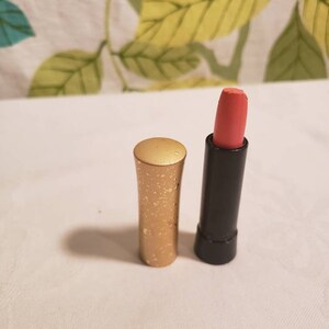 merle norman discontinued lipstick