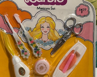 Vintage 1977 Superstar Barbie Manicure Set NOS UNUSED
